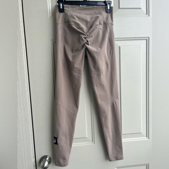 The Outfit Athletic “The Empress” Legging - Walnut - Size M - Picture 11 of 15